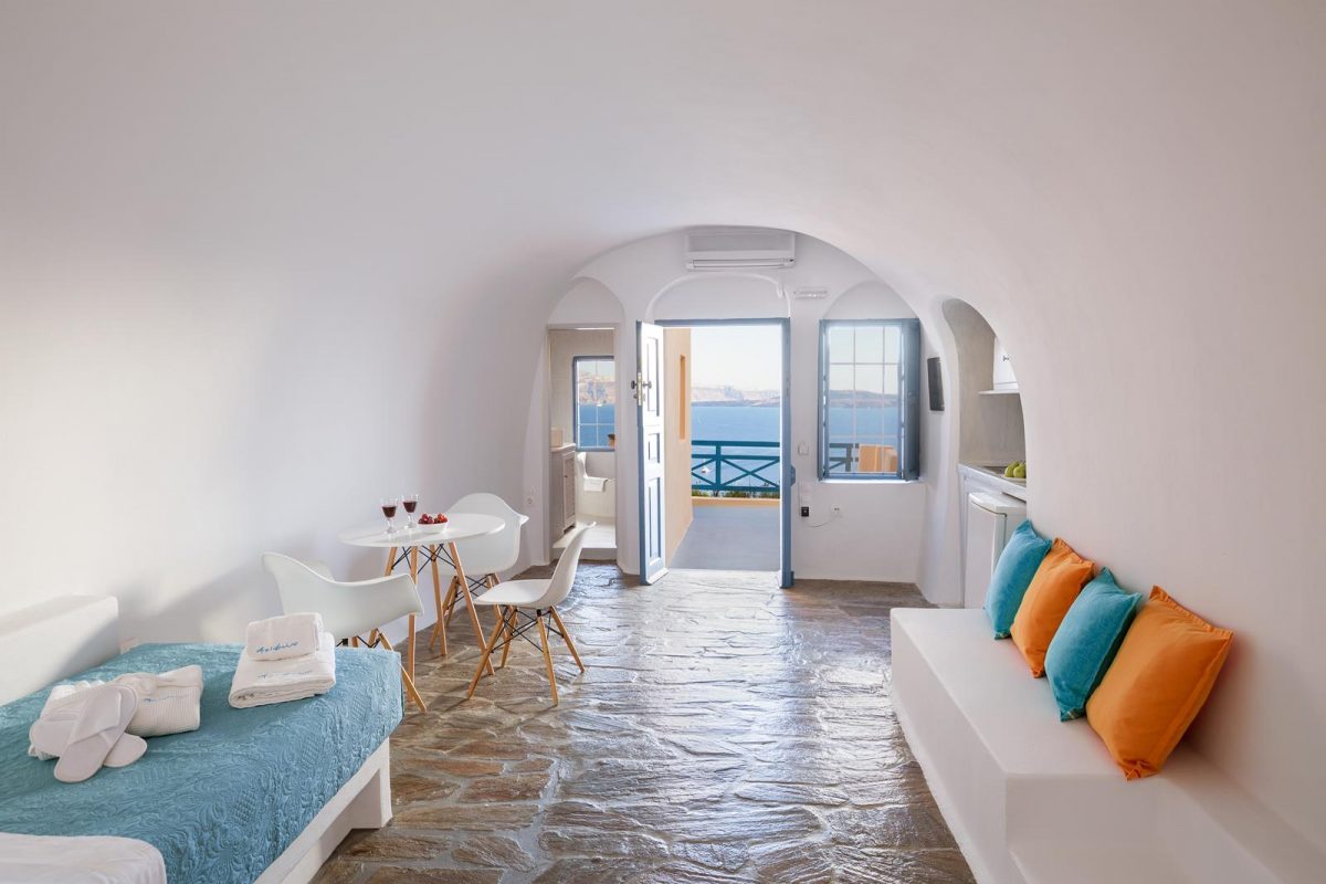 suites Oia Santorini | Horizon Aeifos Suites