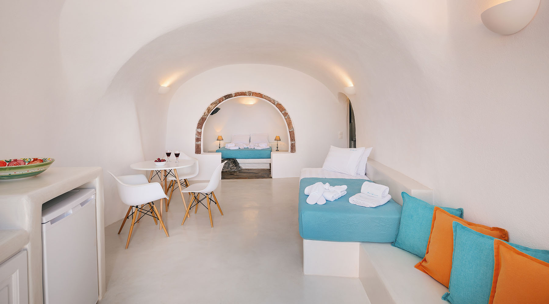 Oia Santorini suites | Horizon Aeifos Suites