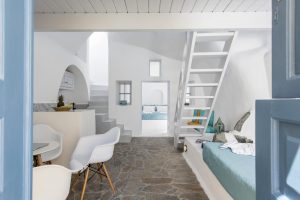 Horizon Aeifos Suites | Oia  Santorini | Cyclades Greece