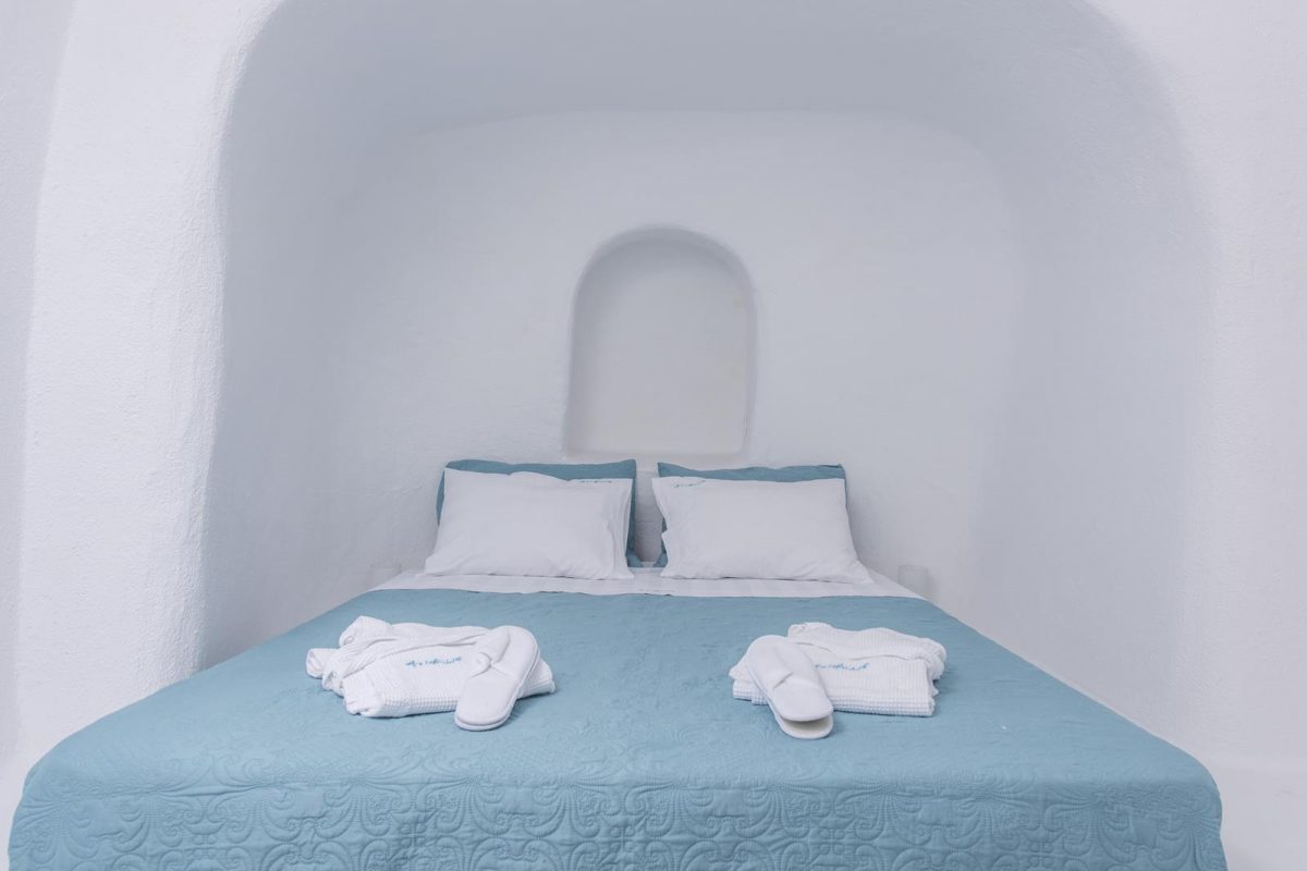 Oia Santorini suites | Horizon Aeifos Suites