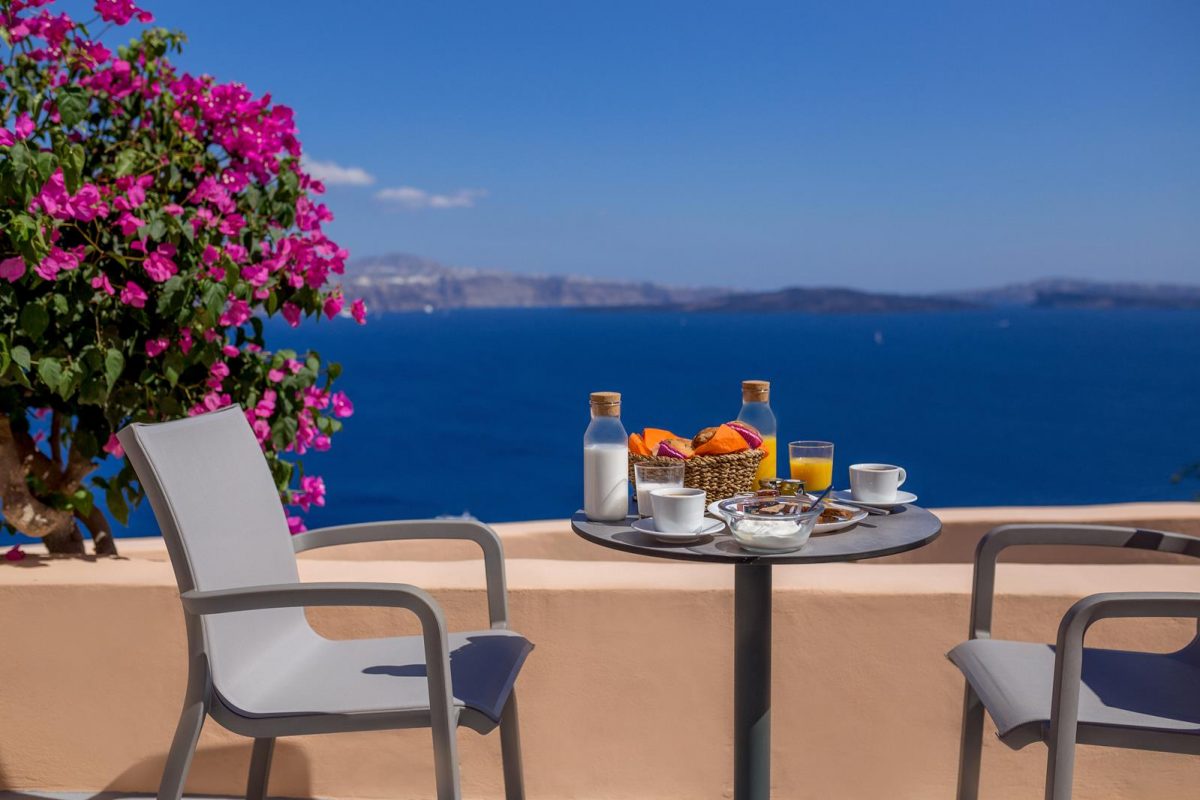 accommodation oia santorini | Horizon Aeifos Suites
