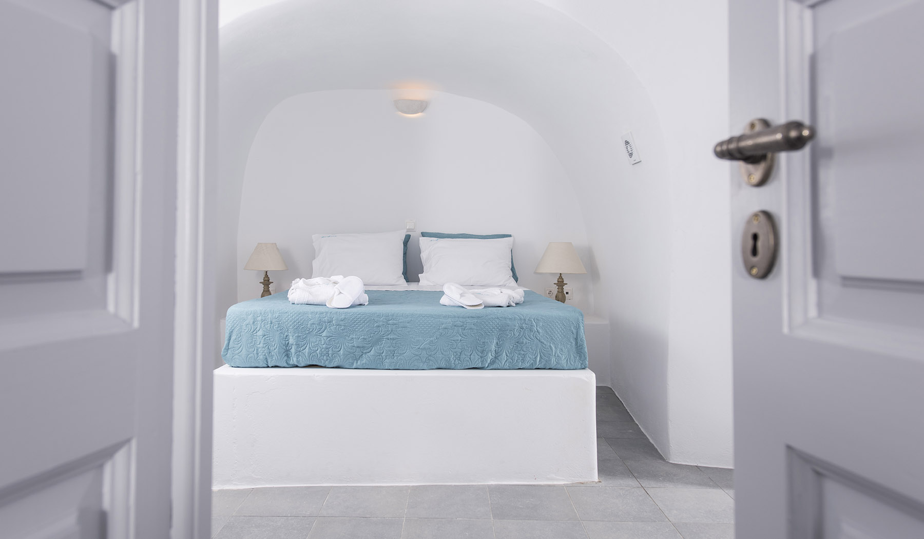 santorini oia hotel offers v| Horizon Aeifos Suites
