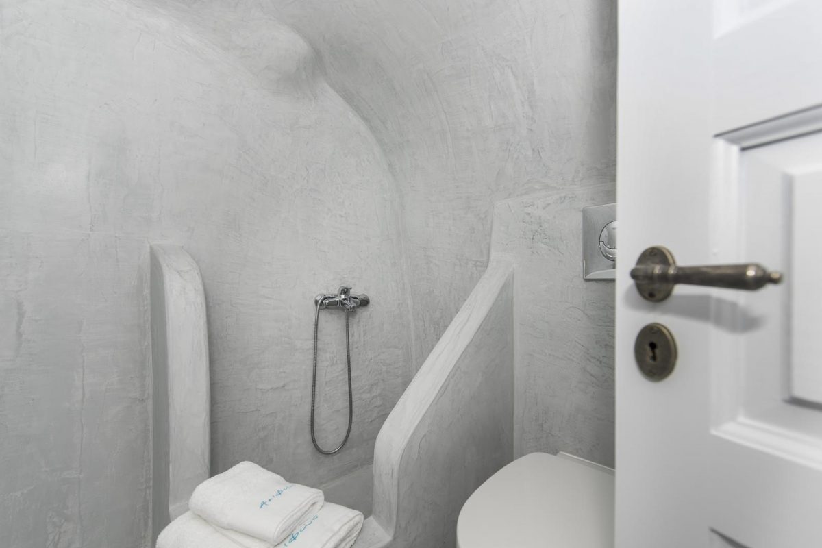 luxury accommodation in Santorini | Horizon Aeifos Suites