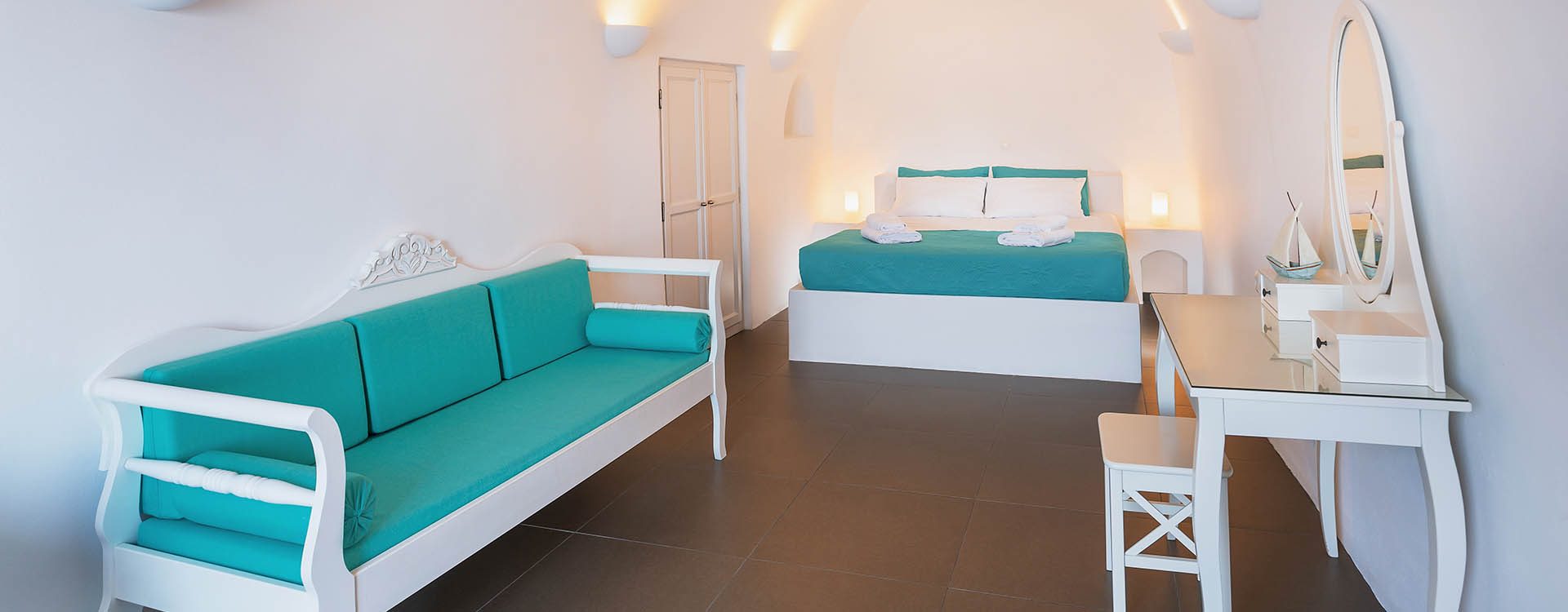 accommodation oia santorini | Horizon Aeifos Suites