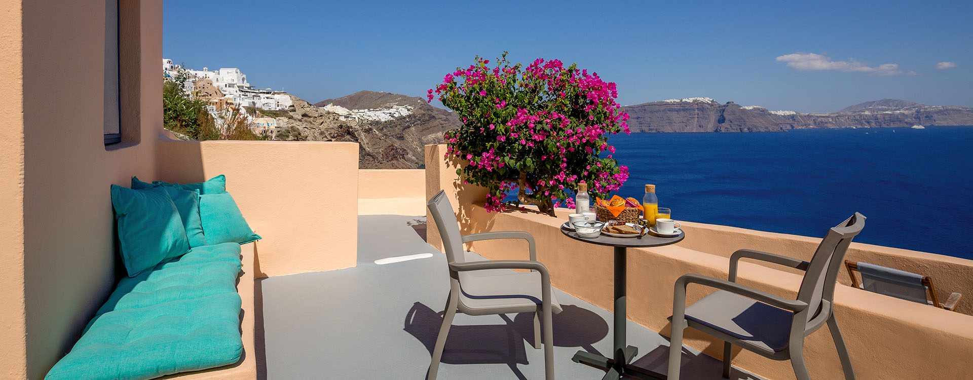 accommodation oia santorini | Horizon Aeifos Suites