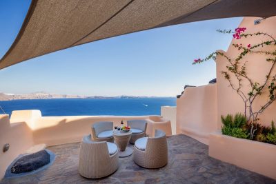 oia santorini accommodation | Horizon Aeifos Suites