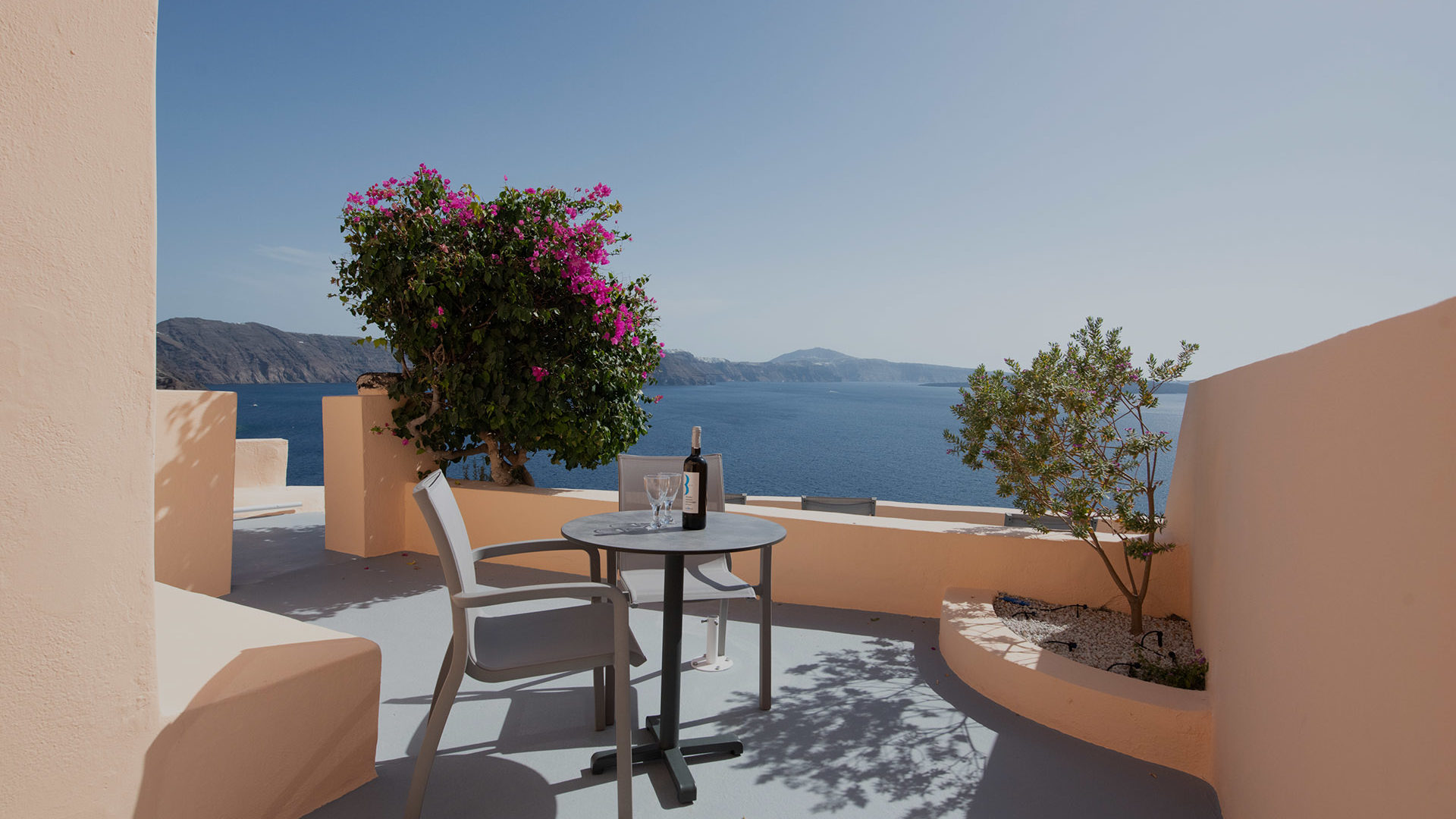 oia santorini hotel | Horizon Aeifos Suites