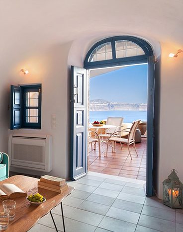 oia santorini hotel | Horizon Aeifos Suites